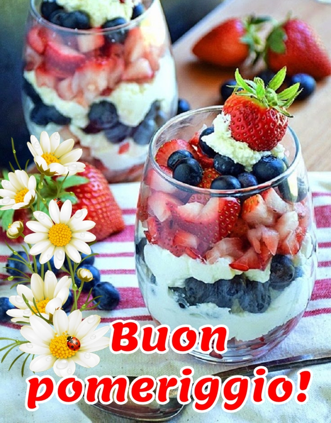 Buon pomeriggio con gelato e frutta