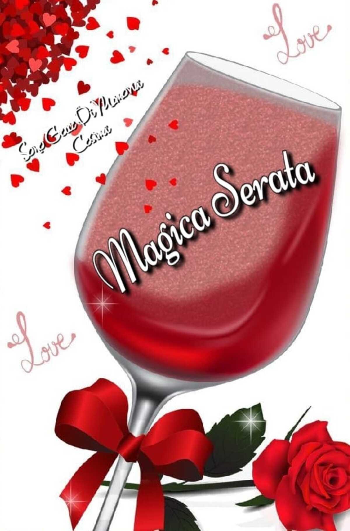 Magica Serata con un bicchiere di vino rosso